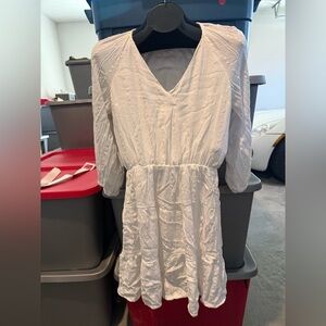 White V-Neck Women's Dress - Classic Summer Style mp1